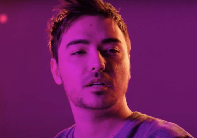 NI MAJKA GA NE BI POZNALA! Milan Stanković uslikan sa monasima u manastiru, duga kosa i brada – NE LIČI NA SEBE