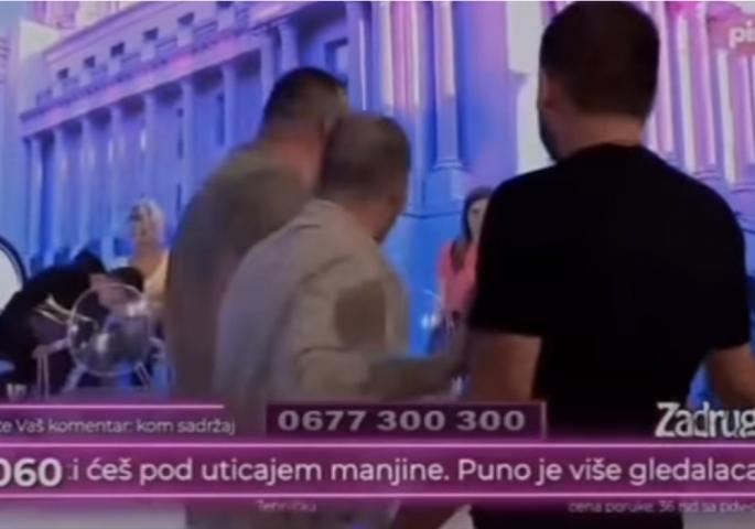 TUČA U STUDIJU! Voditeljka vrišti, obezbjeđenje razdvaja zadrugare – HAOS UŽIVO U PROGRAMU!